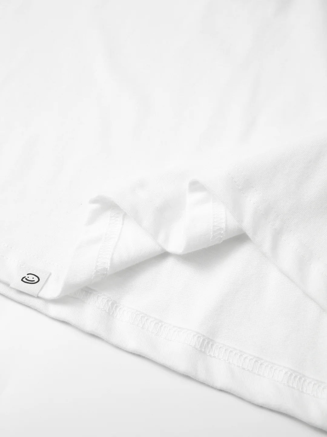 BUTTERFLY TEE - BLACK